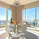 Serenity By The Ocean Penthouse By Becherish アパート アルブフェイラ