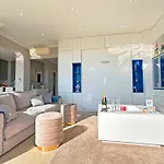 Serenity By The Ocean Penthouse By Becherish *