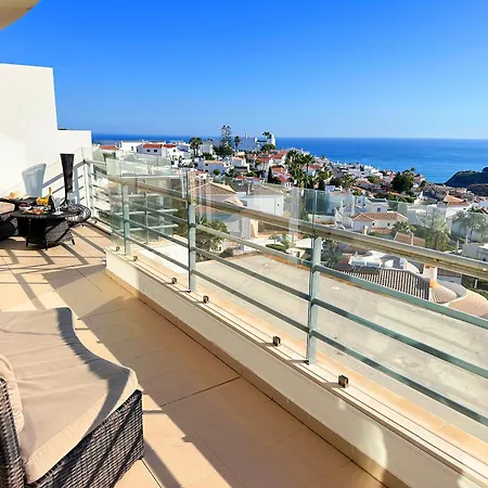 Serenity By The Ocean Penthouse By Becherish アルブフェイラ