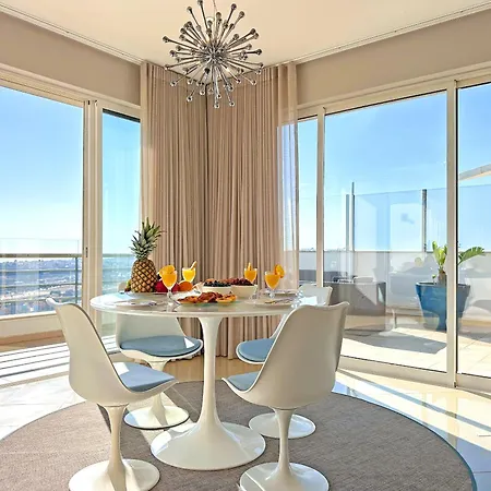 Serenity By The Ocean Penthouse By Becherish Apartamento Albufeira
